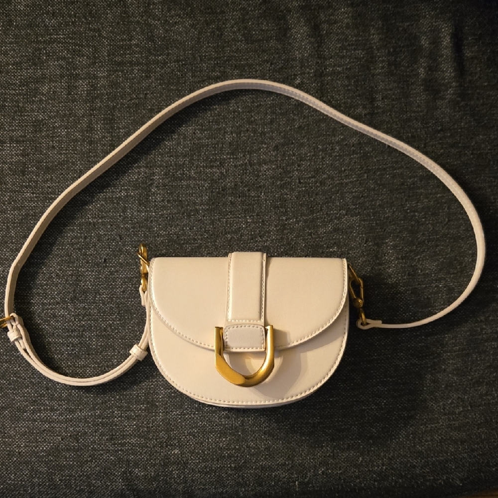 Elegant Cream Crossbody Bag